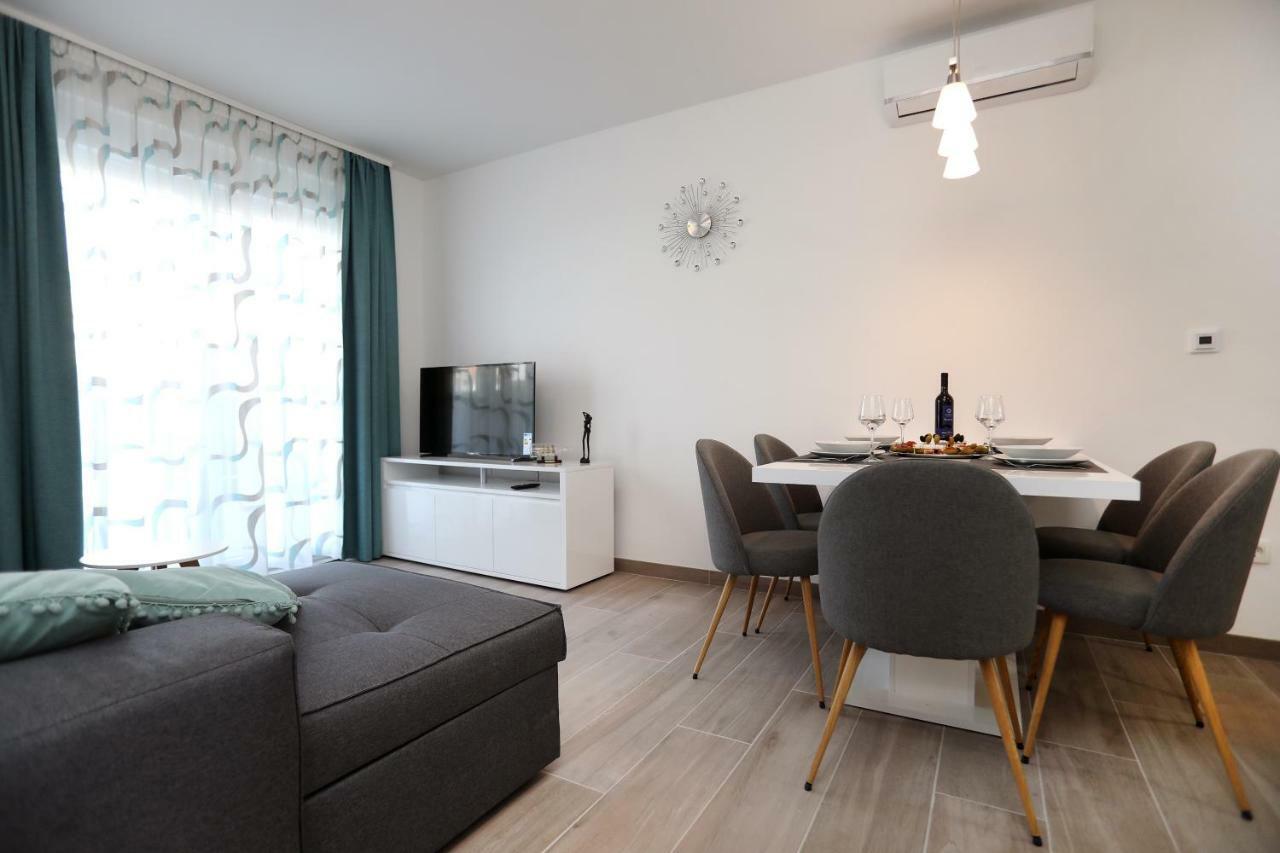 Apartment Little Marijeta Trogir Exterior foto