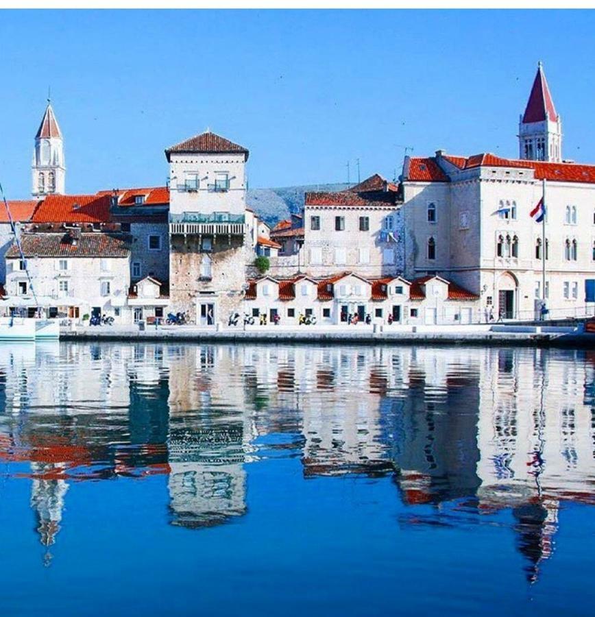 Apartment Little Marijeta Trogir Exterior foto